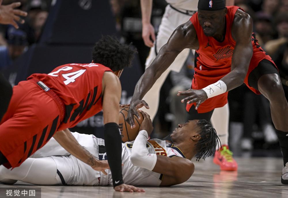 格鲁重振士 格鲁重振士